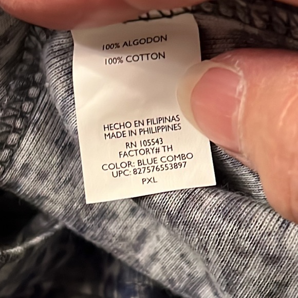 Gray and Blue Reptile Print Top Sz PXL - Picture 4 of 5